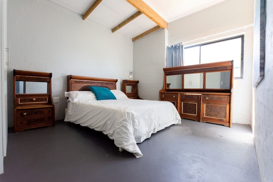 13 Bedroom Property for Sale in Olifantskop Western Cape